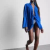 Camisa de praia com laço à frente