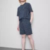 Camisola de pijama às riscas