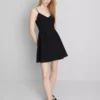 Mini-vestido estruturado tipo espartilho