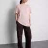 T-shirt de gola redonda e corte alongado