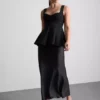 Top peplum em crepe com decote em forma de coração