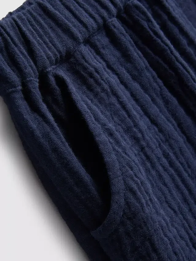 0-24 meses | Conjunto de camisa e calções em tecido de gaze