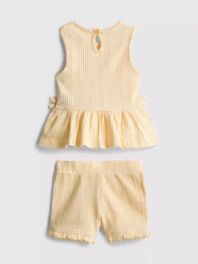 0-36 meses | Conjunto composto por blusa com bainha peplum bordada com motivos florais e calções