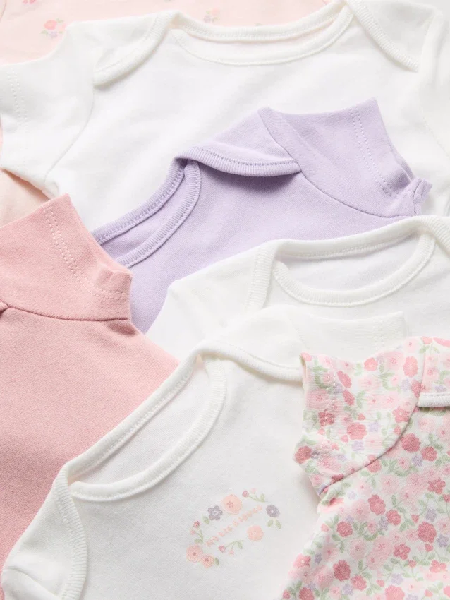 0-36 meses | Conjunto de 7 bodys de calções de manga curta