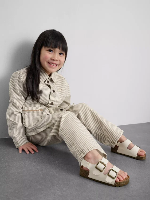 1,5-12 anos | Jeans de algodão com riscas finas da The Edit
