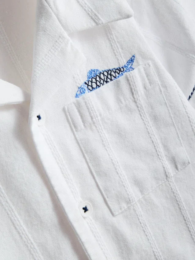 1,5-7 anos | Camisa com bordado de peixe