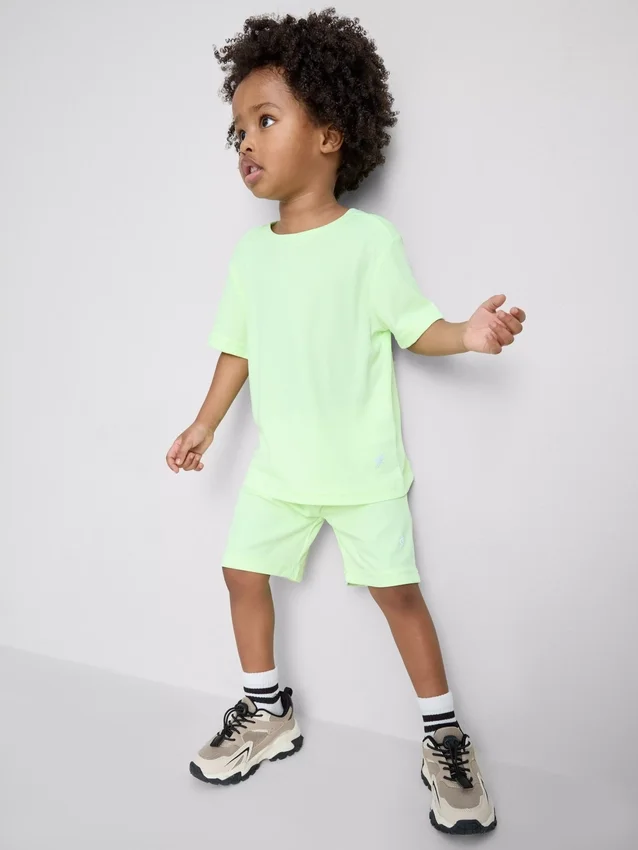 1,5-7 anos | Conjunto de camisas e calções desportivos