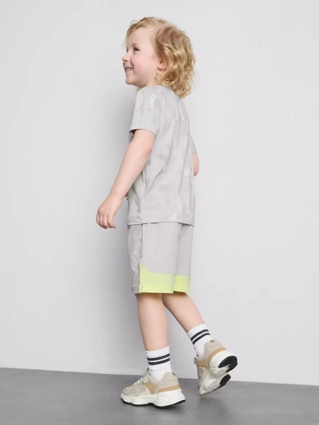 1,5-7 anos | Conjunto de camisas e calções desportivos