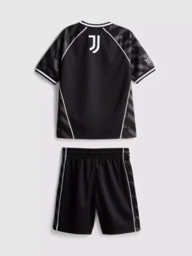 1,5-7 anos | Conjunto desportivo da Juventus F.C.