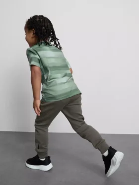 1,5-7 anos | T-shirt em malha ativa