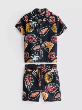 1,5-8 anos | Conjunto de camisas e calções estampados