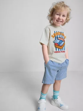 1,5-8 anos | Conjunto de t-shirt e calções com motivo de sardinhas