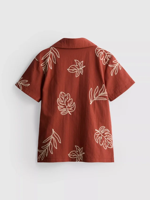 1,5-9 anos | camisa com bordado de folhas