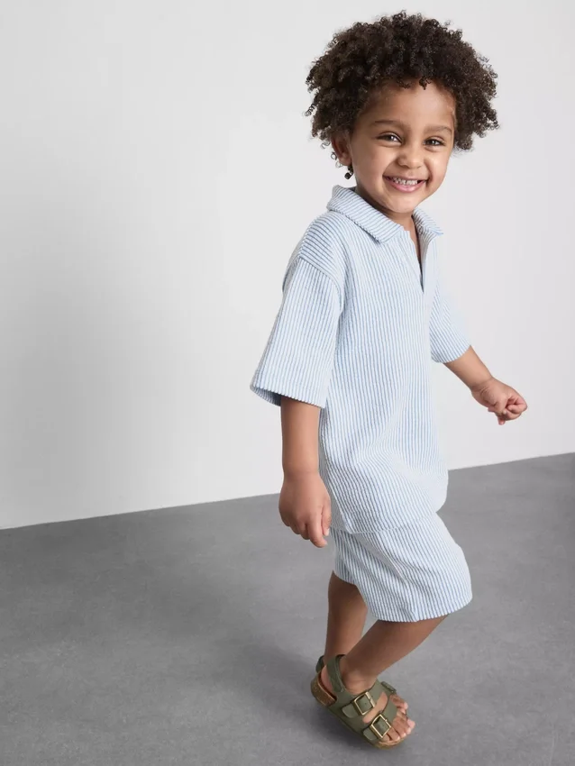 1,5-9 anos | Conjunto de camisa às riscas e calções