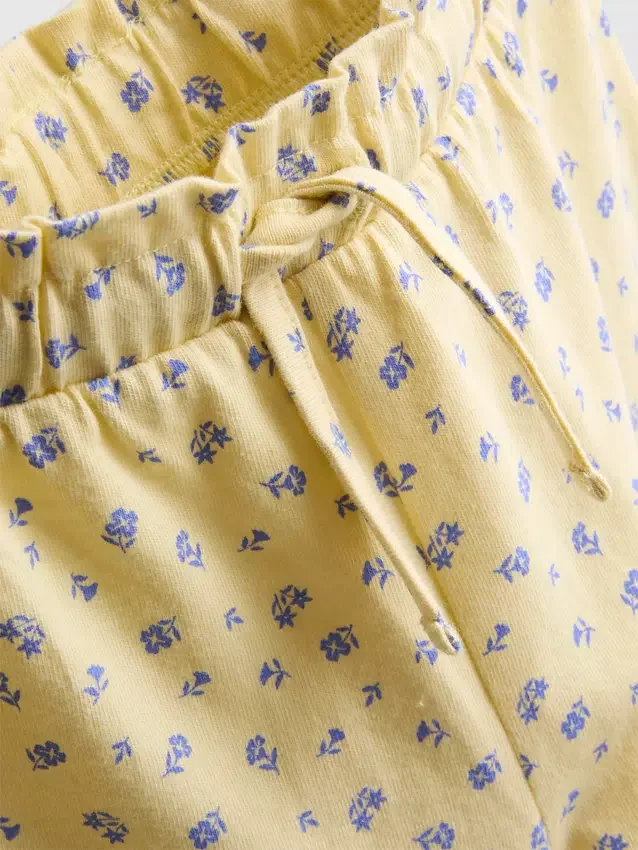 1,5-9 anos | Conjunto de t-shirt com folhos e calças