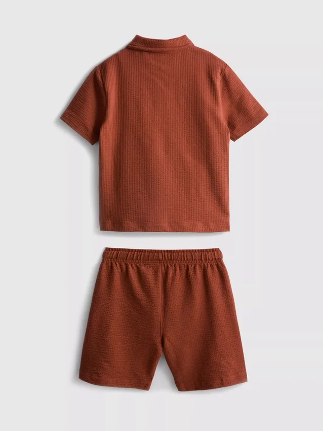 1-9 anos | Conjunto de camisa polo texturada e calções