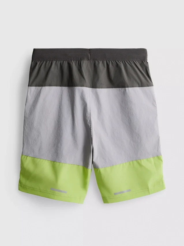 7-15 anos | calções desportivos