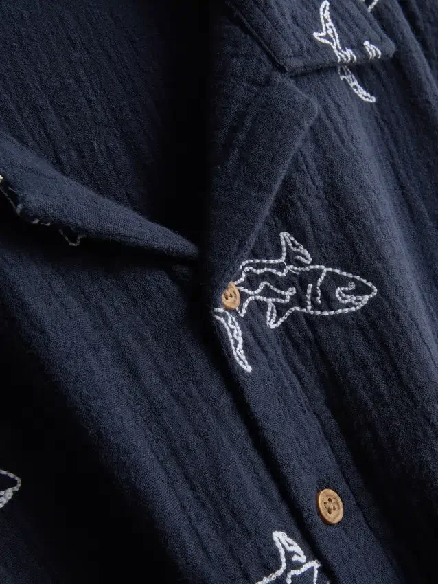 7-15 anos | camisa bordada com botões