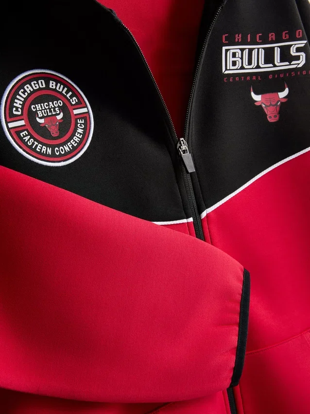 7-15 anos | Camisola com capuz e fecho de correr dos Chicago Bulls da NBA
