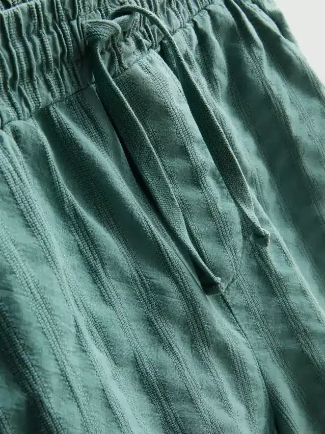 7-15 anos | Conjunto de camisa de manga curta com botões e calções em tecido texturado