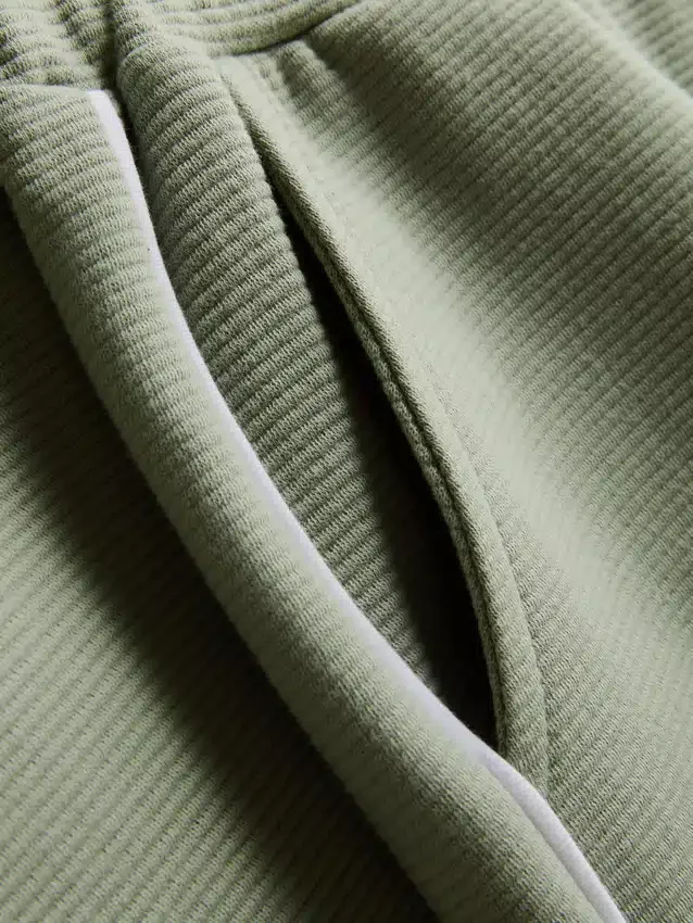 7-15 anos | Conjunto de polo texturado e calções