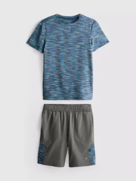 7-15 anos | Conjunto de t-shirt e calções desportivos