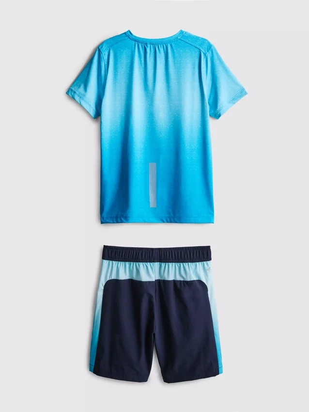 7-15 anos | Conjunto de t-shirt e calções desportivos