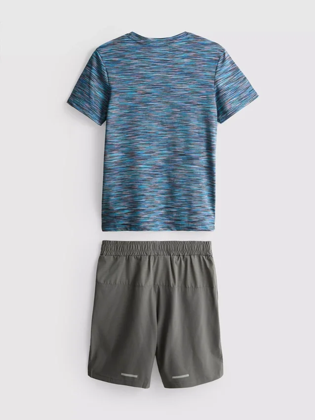 7-15 anos | Conjunto de t-shirt e calções desportivos