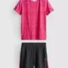 7-15 anos | Conjunto de t-shirt e calções desportivos