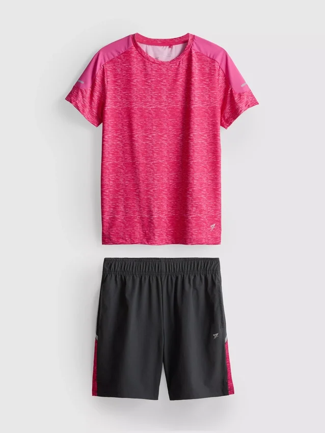 7-15 anos | Conjunto de t-shirt e calções desportivos