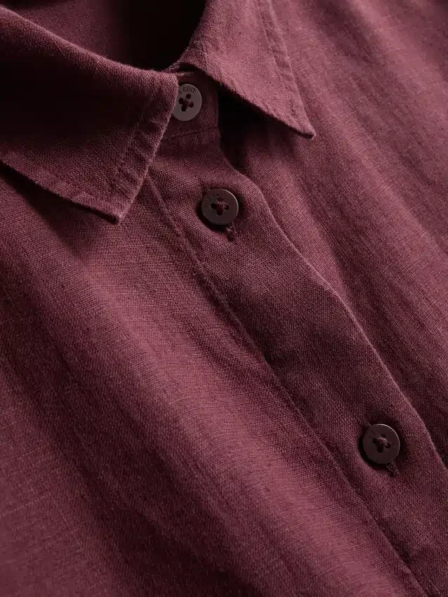 A camisa clássica de linho da The Edit