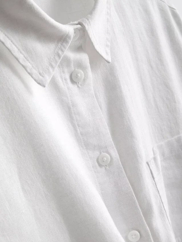 A camisa clássica de linho da The Edit