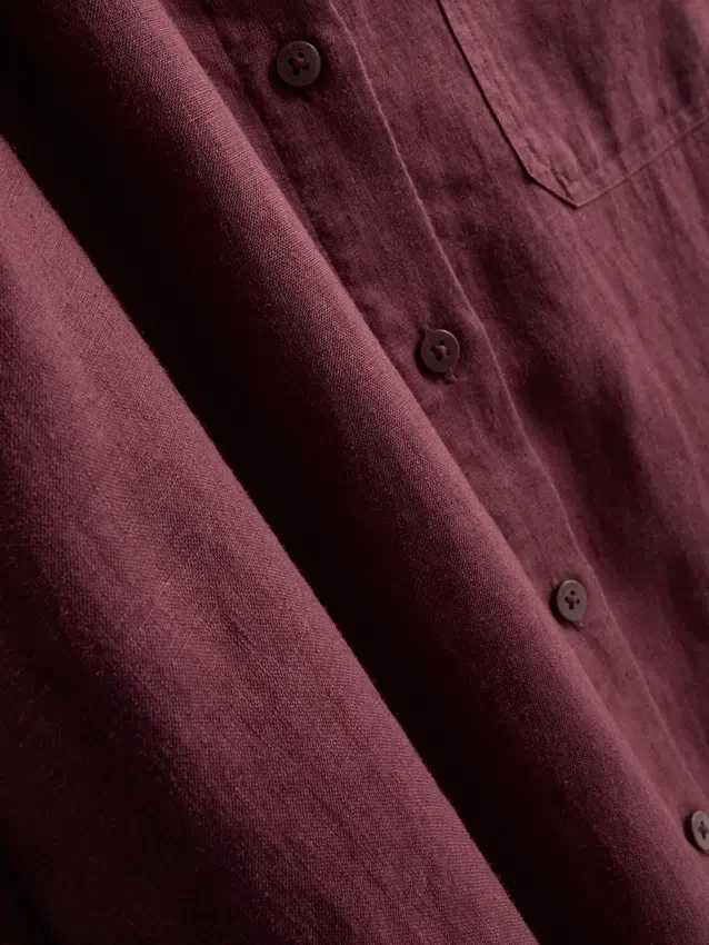 A camisa clássica de linho da The Edit
