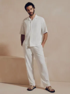 A camisa descontraída em mistura de linho da The Edit