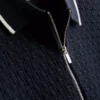 A camisa polo com fecho texturizada da The Edit