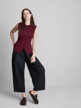 A camisola sem mangas de malha com botões da coleção «The Edit»