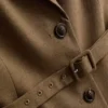 Blazer de manga curta com detalhe de cinto