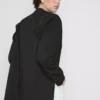 Blazer oversized de botões únicos