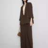 Blazer texturado com lapelas recortadas