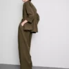 Blazer texturado com lapelas recortadas