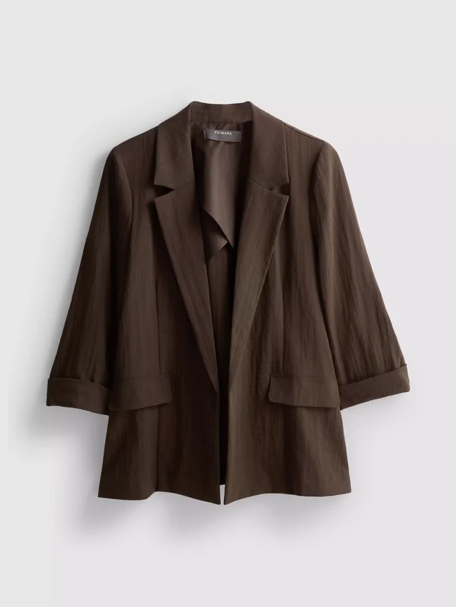 Blazer texturado com lapelas recortadas