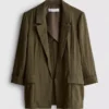 Blazer texturado com lapelas recortadas