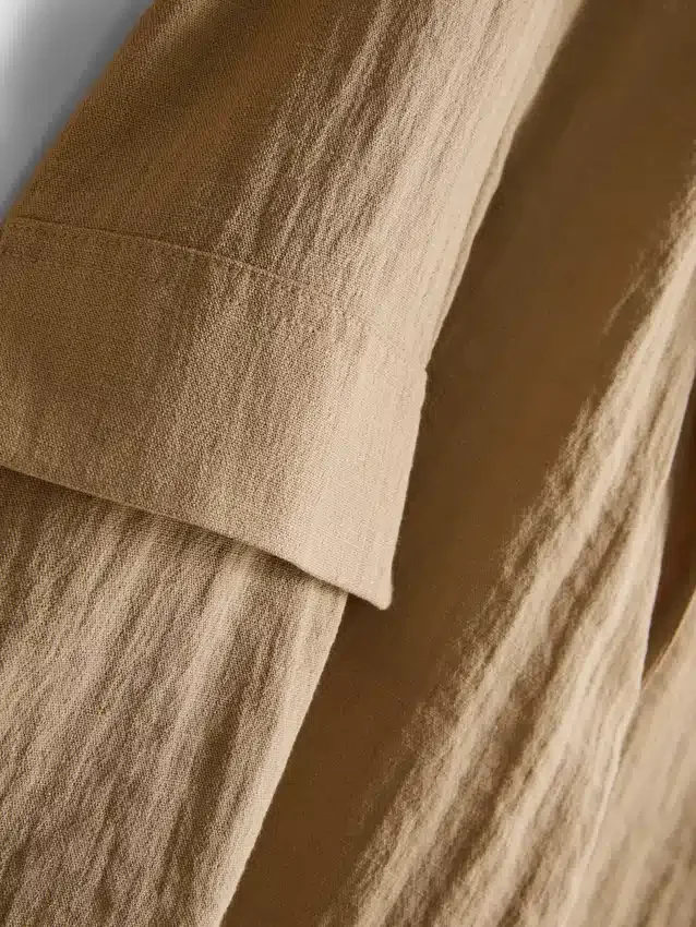 Blazer texturado com lapelas recortadas