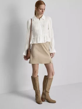 Blusa com bainha peplum franzida