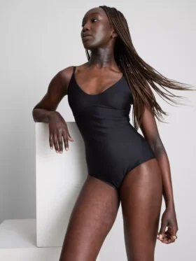 Body modelador moldado