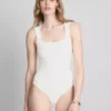 Body sem costuras com decote quadrado
