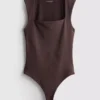 Body sem costuras com decote quadrado