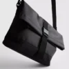 Bolsa a tiracolo com fecho de fivela