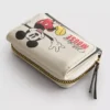 Bolsa com tampa da Disney com o Mickey e os amigos em imitação de couro