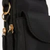 Bolsa de telemóvel a tiracolo
